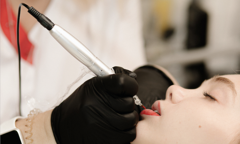 Проблемы мастеров татуажа при работе на губах